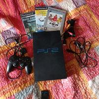 PlayStation 2 console con accessori 