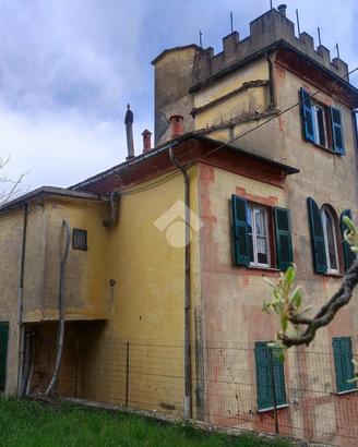 PORZIONE DI TRIFAMILIARE A MONTOGGIO