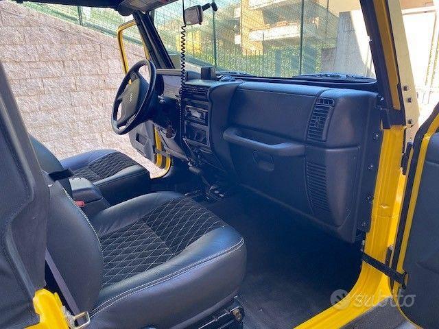 Jeep Wrangler 2000 photo 2