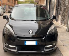 Renault Scénic XMod 1.5 dCi 110CV Race
