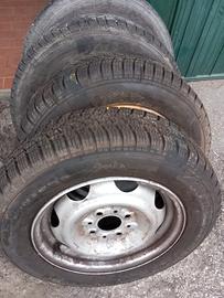 Gomme auto  175/65 R14