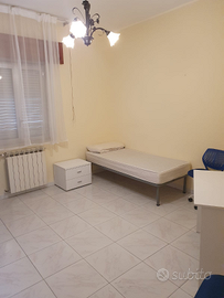 Camera singola a studentessa