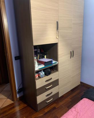 Camera da letto quasi nuova