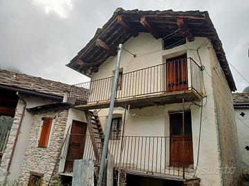 Casa di montagna con terreno