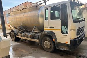 Volvo FL 250 cisterna trasporto latte/liquidi