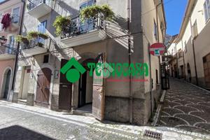 NEGOZIO A OSPEDALETTO D'ALPINOLO