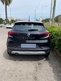 Renault Captur Mild Hibrid a Benzina