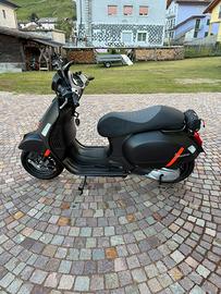 Vespa gts 300 hpe