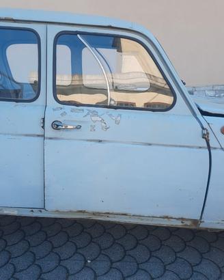 Lamierati e ricambi vari Renault R4 seconda serie