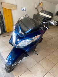 Maxi scooter Suzuki AN Burgman 400