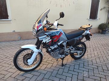 Honda XRV 750 Africa Twin - 1996