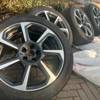 Cechi da 19 Audi Sport Originali più gomme termich