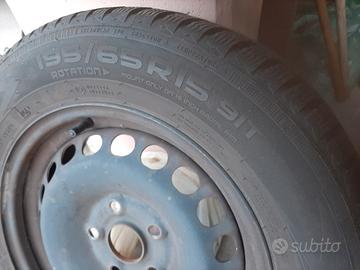 Gomme invernali 195/65 R15 con cerchi VW Passat