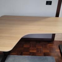 scrivania angolare ikea bekant usata