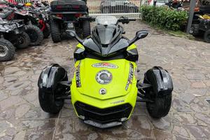 CAN-AM BRP Spyder f3