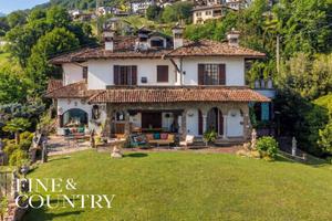 Villa di 750 m² con più di 5 locali e box auto dop
