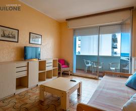 23-31 agosto: 6/7 PL con grande balcone vista mare