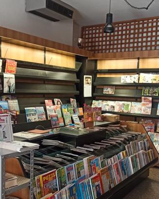 arredamento per edicola 