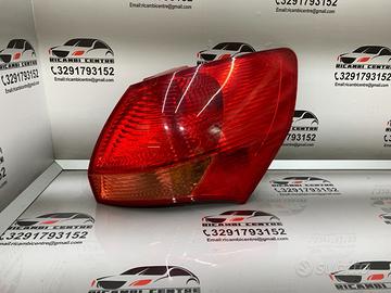Faro fanale stop posteriore destra kia venga 3 201