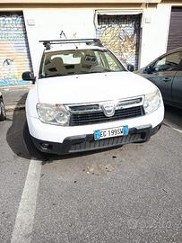 dacia duster 4700 trattabili