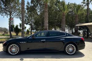 Maserati Quattroporte Q4 come vetrina