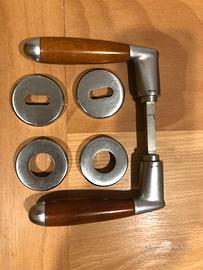 Maniglie con serratura