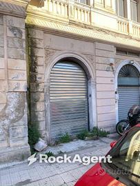 Immobile di 35 m² con 2 locali a Messina