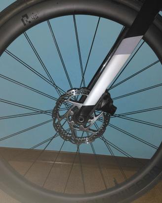 Coppia ruote in carbonio Hollowgram r45
