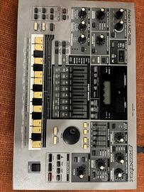 Roland MC-505 Groovebox – 350€