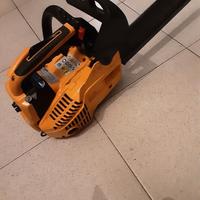 Motosega piccolina da pota