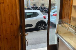 Locale commerciale, magazzino o laboratorio