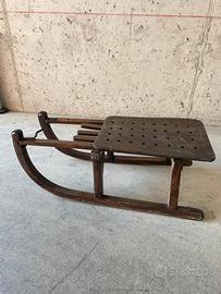 Slitta in legno