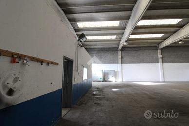 CAPANNONE A VERDELLINO