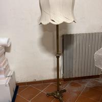 Lampada piedistallo