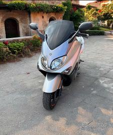 Scooter Tmax