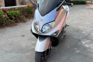 Scooter Tmax
