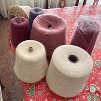 22 gomitoli di lana varie dimensioni