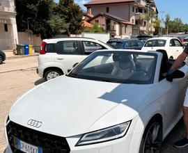 Audi tt rs cabrio 340 cv