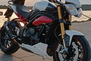 triumph speed triple 1050 R
