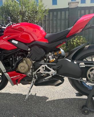 Ducati Streetfighter V4S