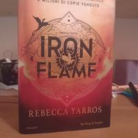 libro IRON FLAME Rebecca Yarros