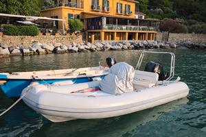 Gommone plastimar 5,2 con motore mercury 4 t 40/60