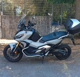 HONDA X-ADV 750