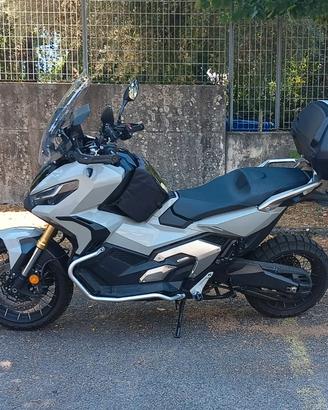HONDA X-ADV 750