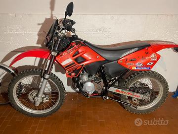 Véndo moto sonic 50