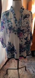 camicia donna  bianca o motivi floreali 