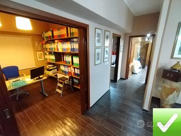 Studio Ristrutturato Arredato Viale Aldo Moro