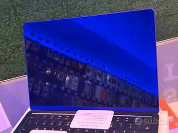 MacBook Air 15 2023 16GB RAM 256GB SSD M2
