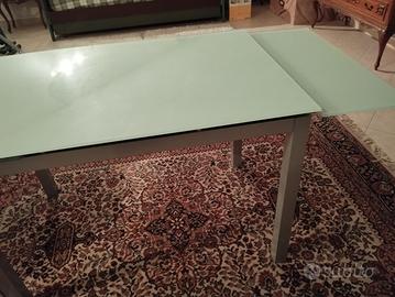 tavolo in vetro