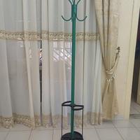 attaccapani e portaombrelli in ferro